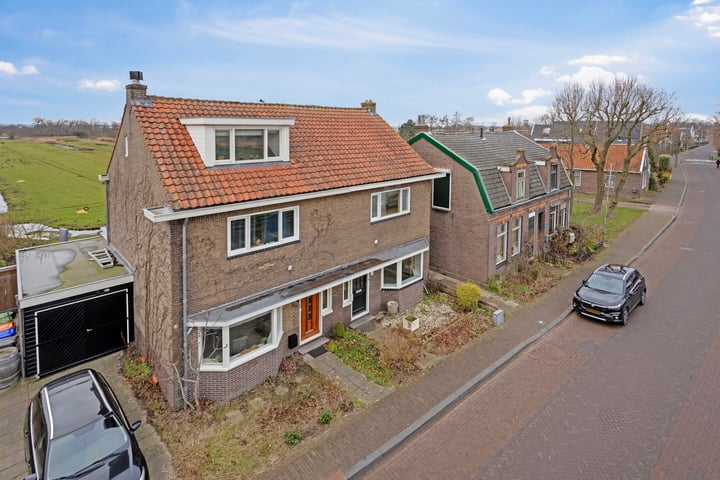 J.J. Allanstraat 253 in Westzaan foto