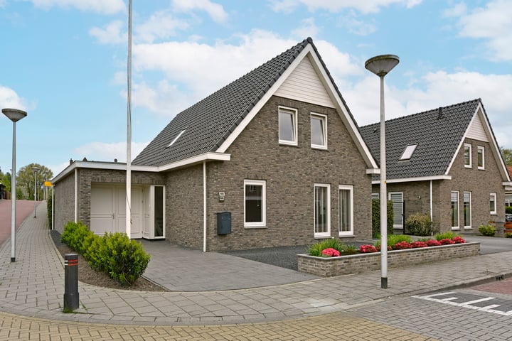 Foto van woning J.J. Rooversstraat 44, Nieuwveen