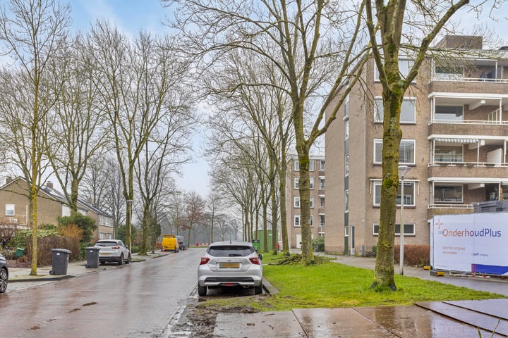 J.J. van Deinselaan 362 in Enschede foto