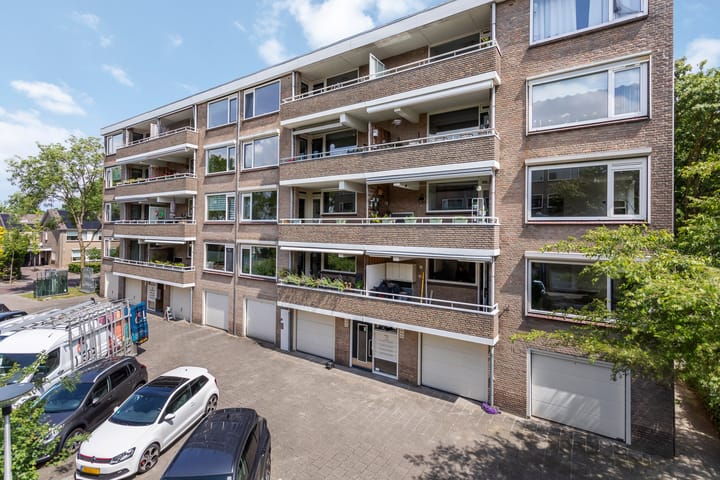 J.J. van Deinselaan 436 in Enschede