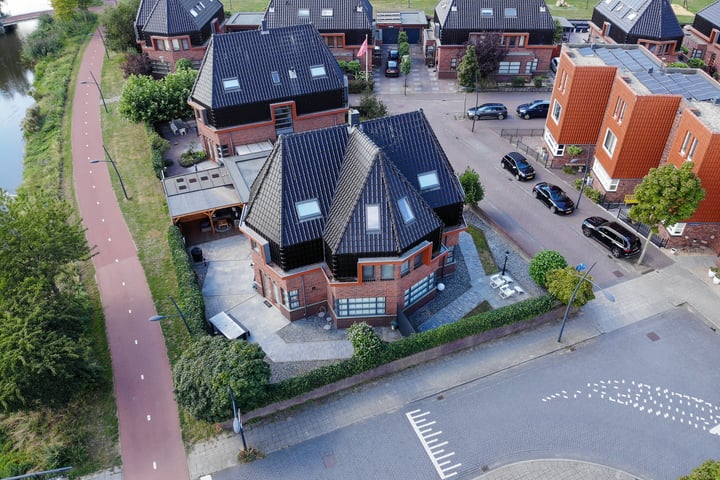 J M van der Meystraat 1 in Assendelft foto