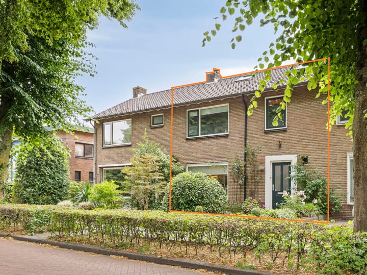 J.P.C. Leinweberstraat 54 in Veenendaal foto