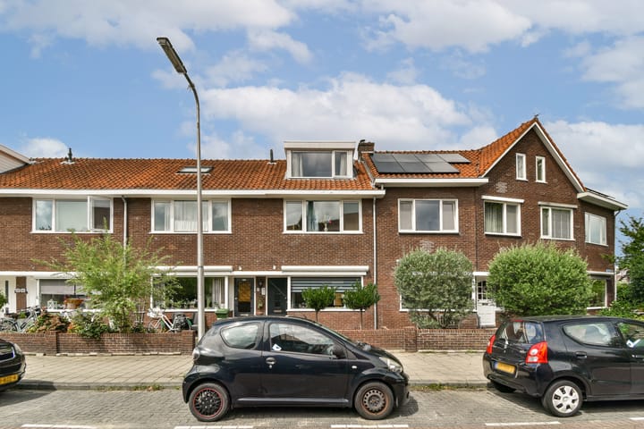 J.P. Heyestraat 6 in Gouda foto