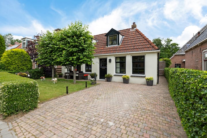 J.P. van der Bildtstraat 74 in Vrouwenparochie