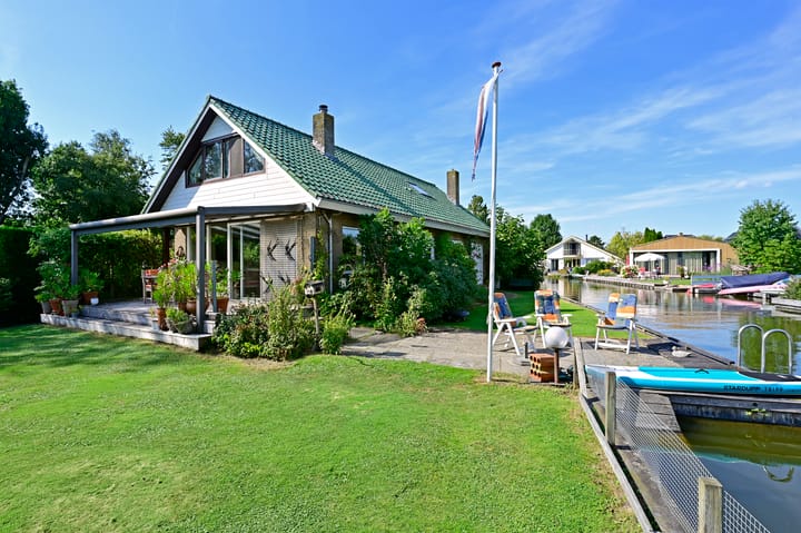J. van der Haarpark 17 in Nieuwkoop foto