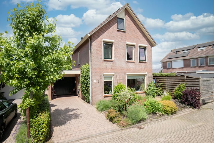 J. van Raesfeldstraat 5 in Vollenhove foto