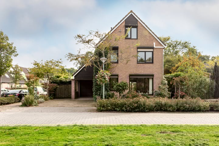 J. Wilsstraat 1 in Almere foto