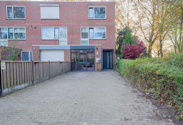 Jac. Heerenstraat 10 in Helmond foto