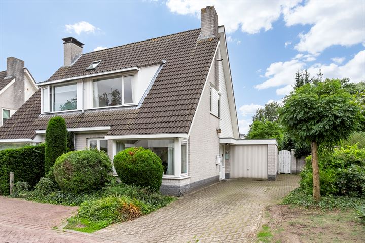 Jachterf 7 in Vught foto
