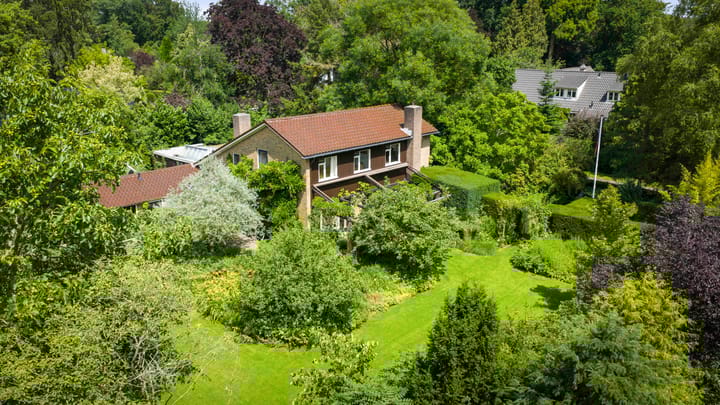 Jachtrustweg 1 in Diepenveen foto