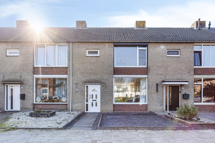 Jacob Catslaan 32 in Roosendaal foto