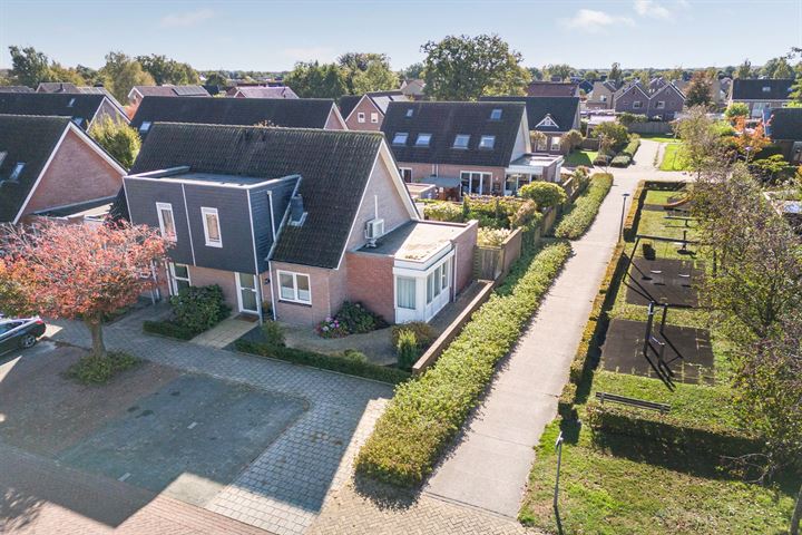 Jacob Marisstraat 64 in Ommen foto