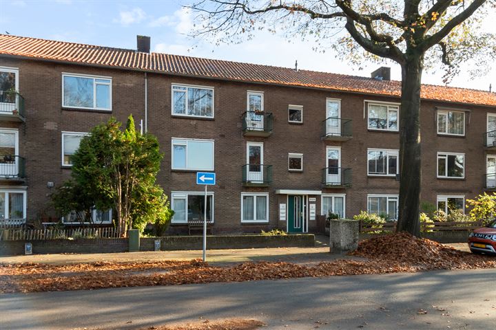 Jacob van Campenlaan 130 in Hilversum foto