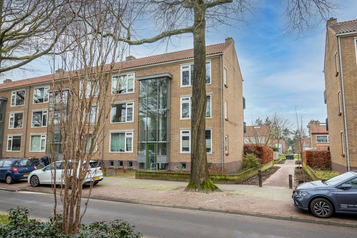 Jacob van Campenlaan 233 in Hilversum foto