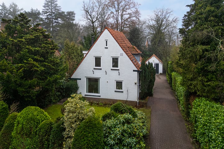 Jacob van Gaesbeeklaan 7 in Driebergen-Rijsenburg foto