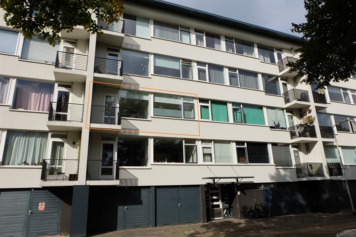 Jacob van Ruijsdaelstraat 52a in Roosendaal foto