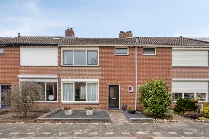Jacob van Ruysdaelstraat 16 in Haaksbergen
