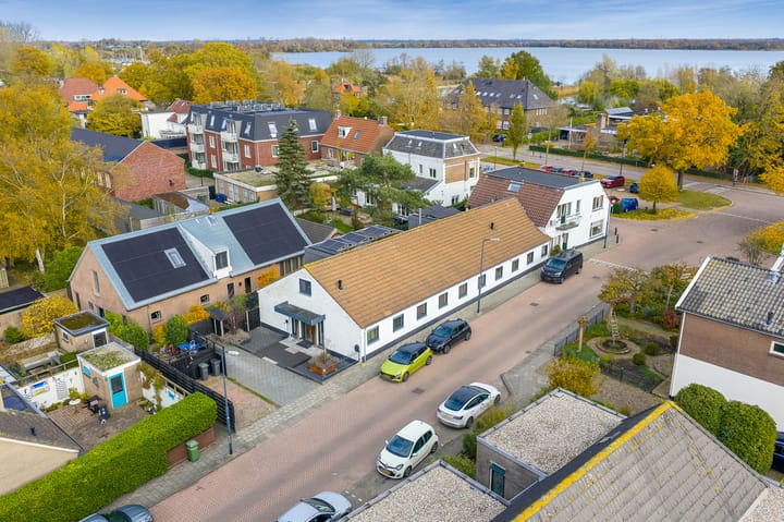 Jacob van Ruysdaelstraat 2 in Nederhorst den Berg