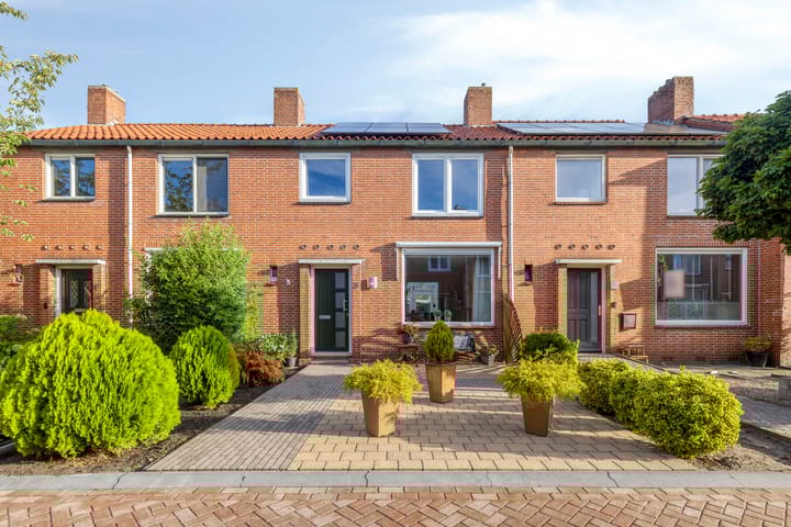 Jacob van Ruysdaelstraat 3 in Hoogezand