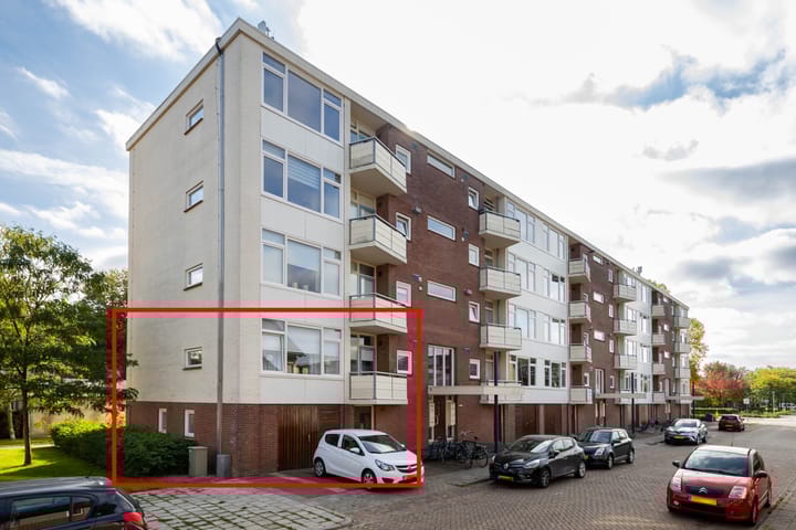 Jacob van Ruysdaelstraat 58 in Almelo foto