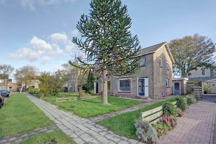 Jacobus van der Waeyenstraat 18 in Koudum