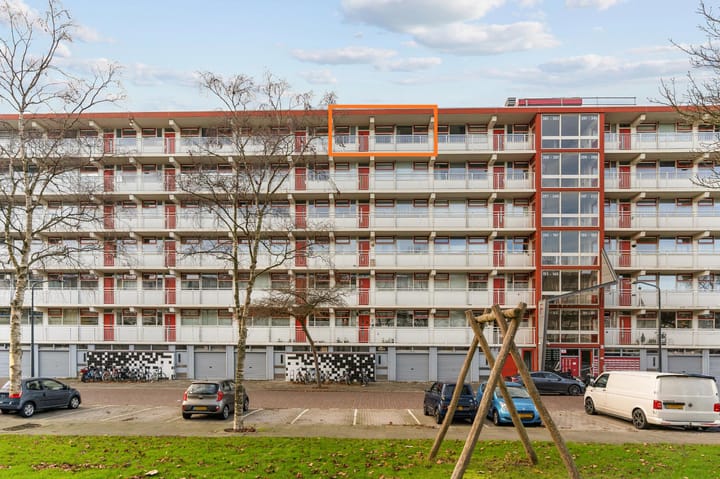 Jacques Urlusplantsoen 355 in Leiden foto