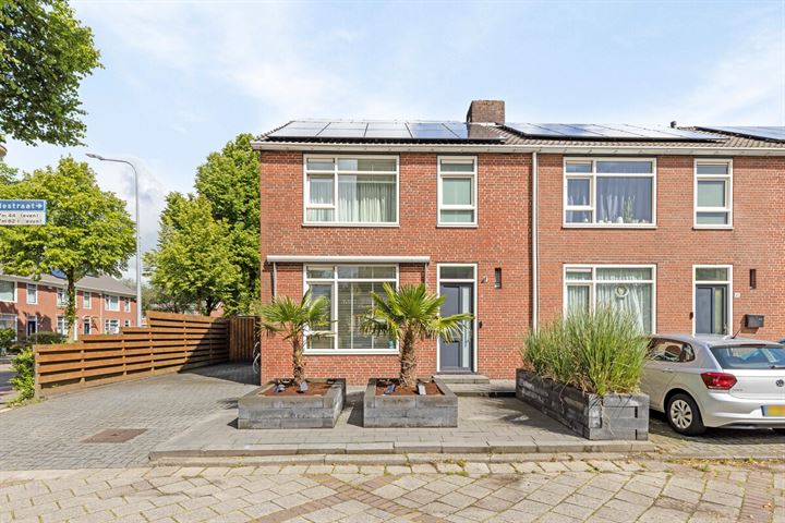 Jadestraat 44 in Groningen foto
