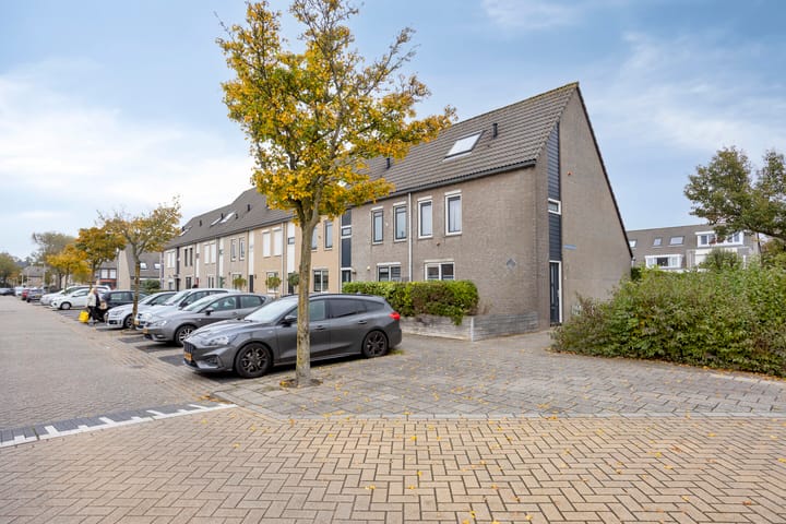 Jan Bijhouwerstraat 1 in Purmerend foto