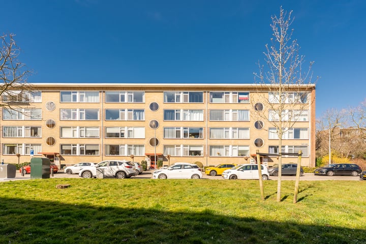 Jan Campertplein 47 in Weesp foto