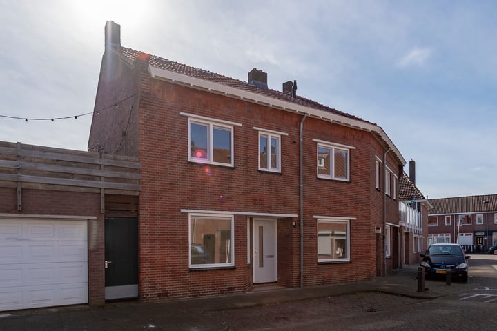 Jan de Rijpstraat 2 in Tilburg foto