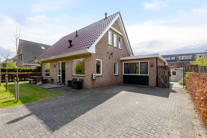 Jan Dirk van Exterlaan 24 in Almere foto