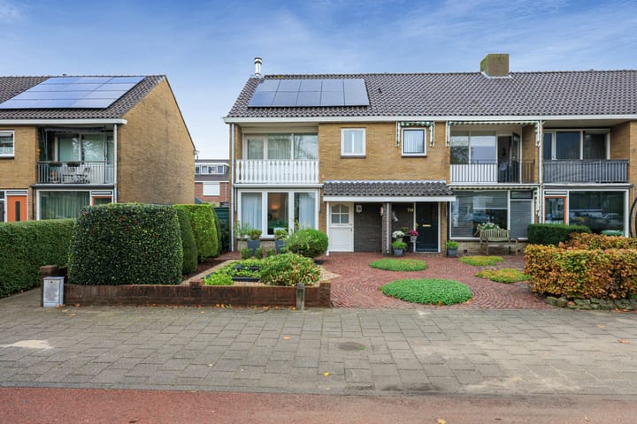 Jan Ligthartstraat 116 in Heemskerk foto