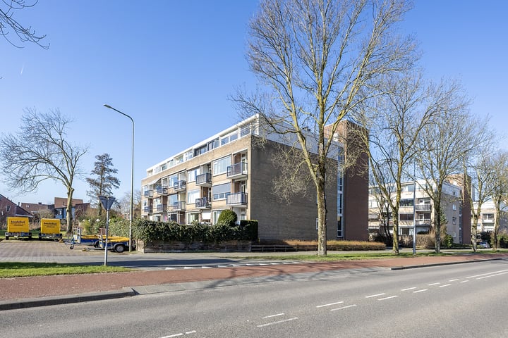 Jan Ligthartstraat 231 in Heemskerk foto