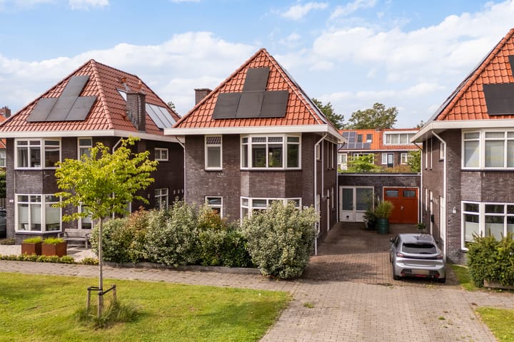 Jan Luykenstraat 3 in Leeuwarden foto