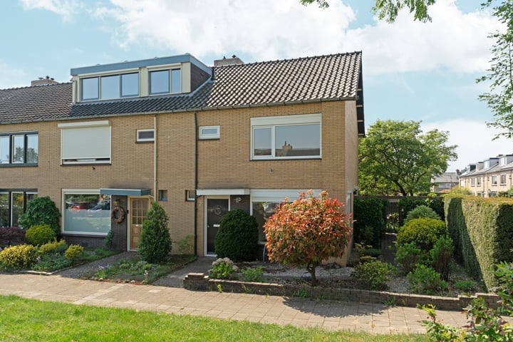 Jan Pieterszoon Coenstraat 2 in Rheden foto
