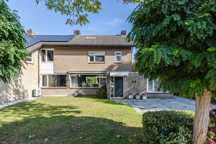 Jan Tinbergenlaan 23 in Berkel-Enschot foto