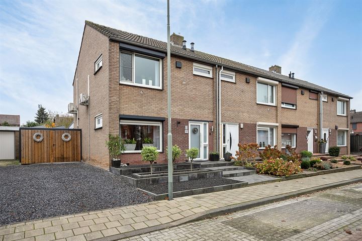 Jan Truyenstraat 8 in Roermond foto