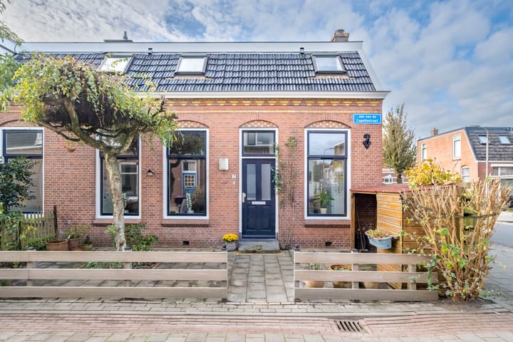 Jan van de Capellestraat 2 in Leeuwarden foto