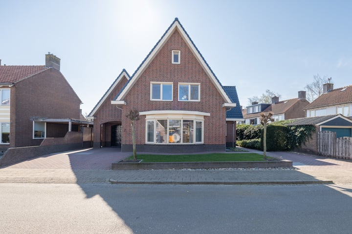 Jan van der Heydenstraat 2 in Kootwijkerbroek foto