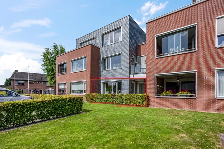 Jan van der Heydenstraat 79 in Kootwijkerbroek foto