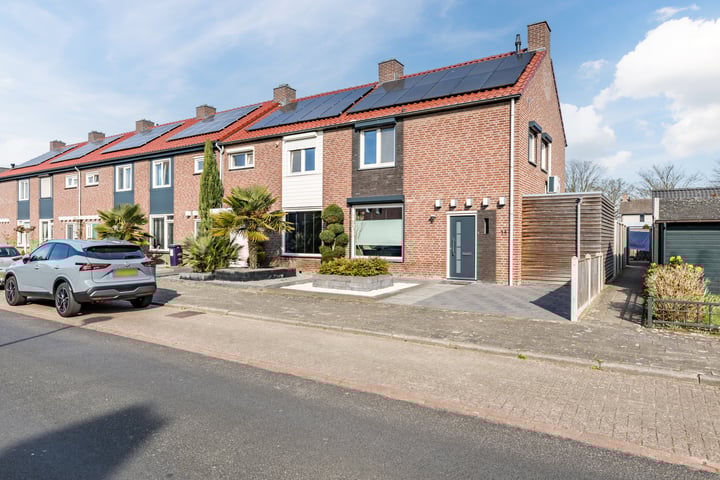 Jan van Eechoudstraat 14 in Horst foto