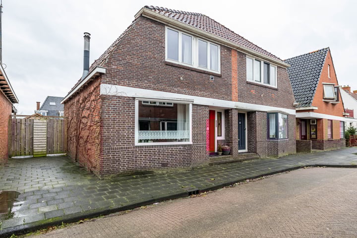 Jan van Galenstraat 18 in Delfzijl foto