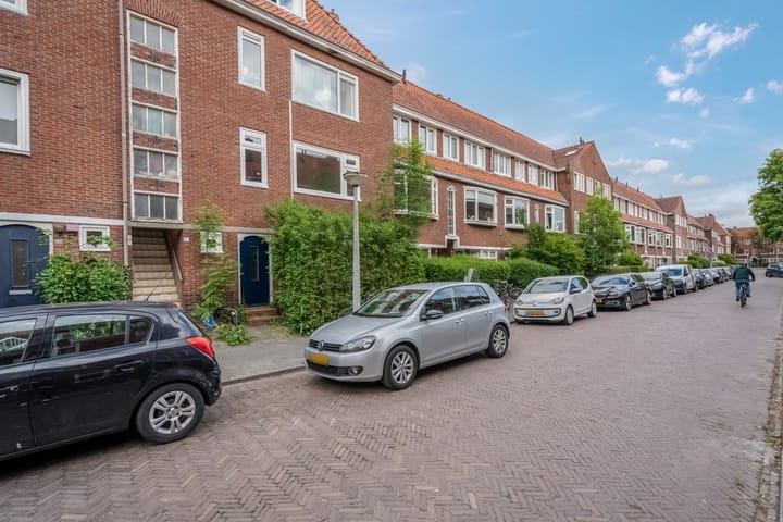 Jan van Galenstraat 4 in Groningen foto
