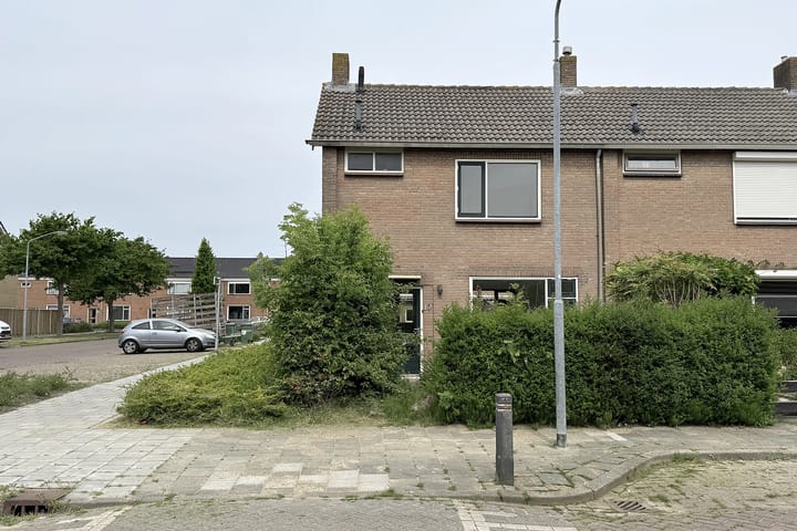 Jan van Glymesstraat 17 in Fijnaart foto