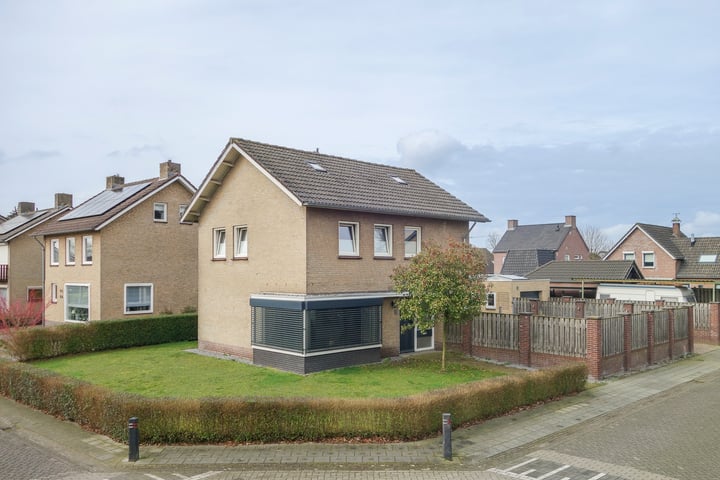 Jan van Goijenstraat 1 in Deurne foto