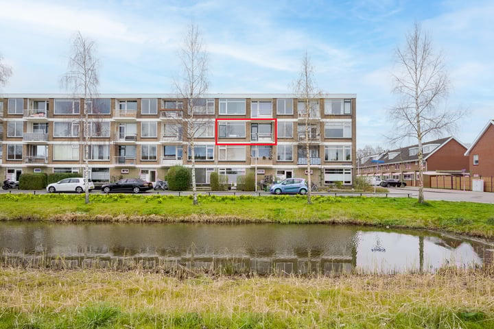 Jan van Goyenplantsoen 24 in Voorschoten