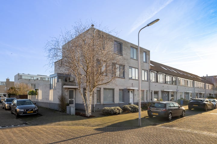 Jan van Henegouwenstraat 24 in Alphen aan den Rijn foto