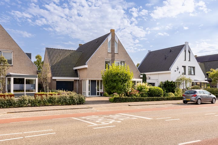 Jan van Kuikweg 48 in Heemskerk foto