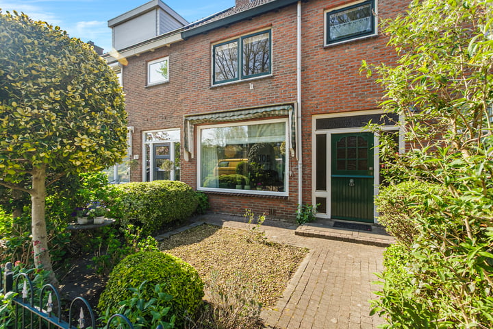 Jan van Polanenstraat 17 in Heemskerk
