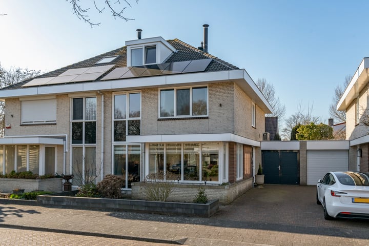 Jan Weilandlaan 30 in Amstelveen foto
